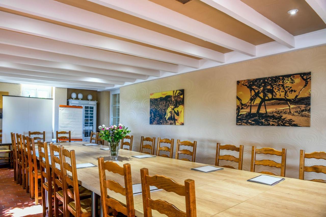 Aux Tauzins Hotell Montfort-en-Chalosse Eksteriør bilde