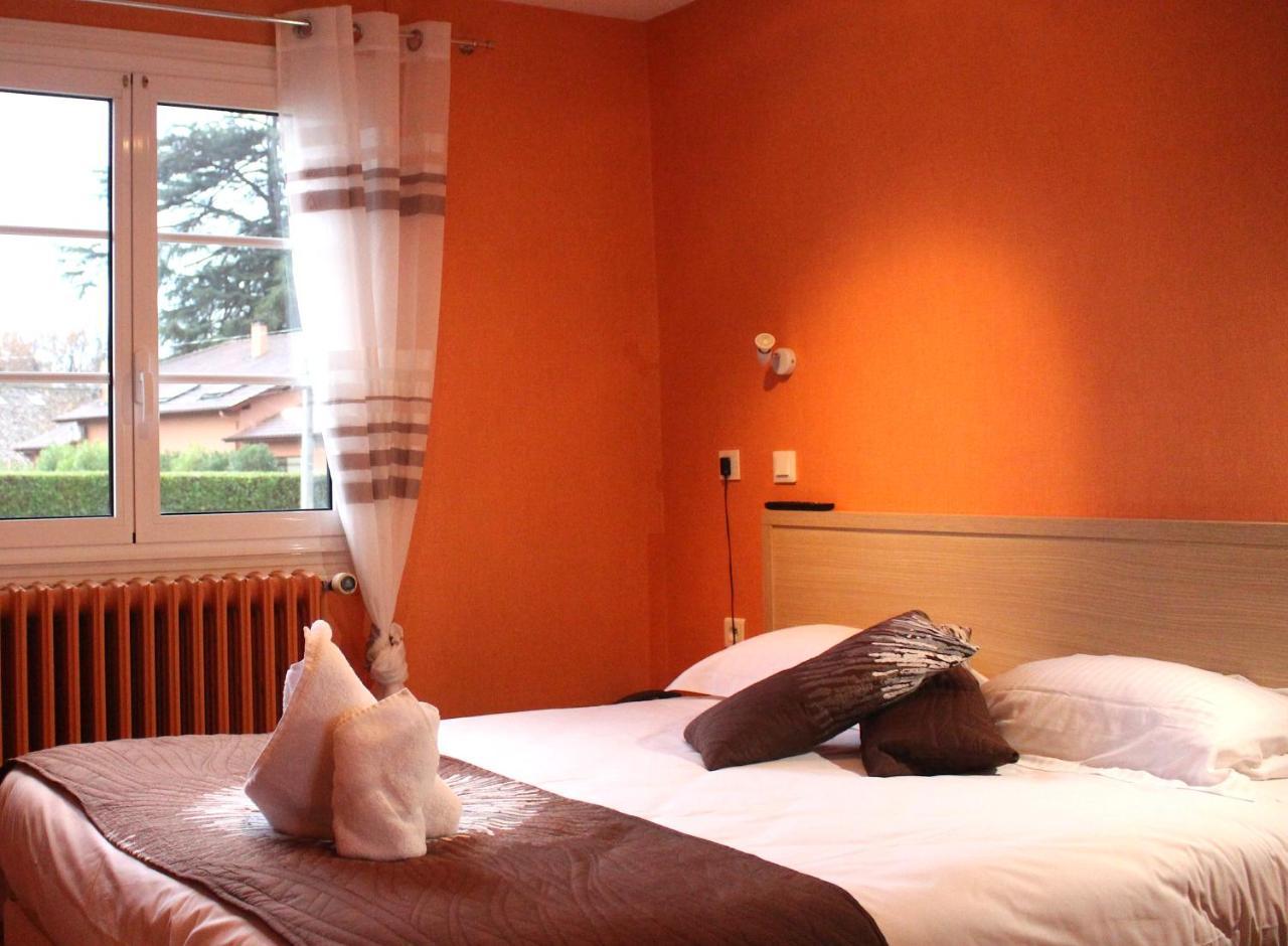 Aux Tauzins Hotell Montfort-en-Chalosse Eksteriør bilde