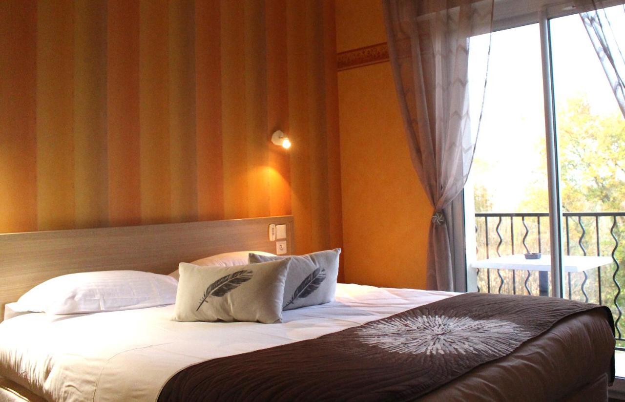 Aux Tauzins Hotell Montfort-en-Chalosse Eksteriør bilde